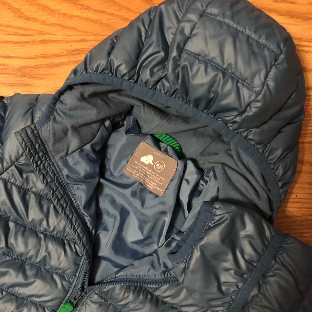 Baby puffer suit, unisex, for snow/cold weather.